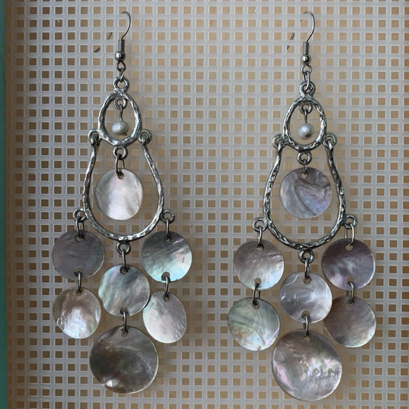 Shell Dangle Earrings - Picture 2 of 4